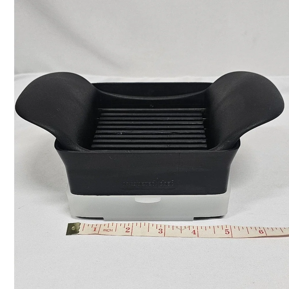 Pampered Chef Close & Cut Set and Garlic Slicer Gray White‎ Kitchen Tool Bundle
